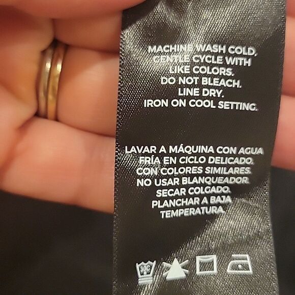 Well Worn Black Short Sleeve Linen Dress - Picture 7 of 7